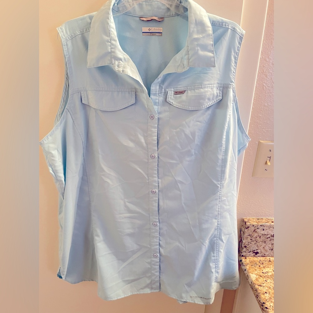 EUC COLUMBIA “sun proof” sleeveless collared shirt Zip pocket, back vent blue 2x